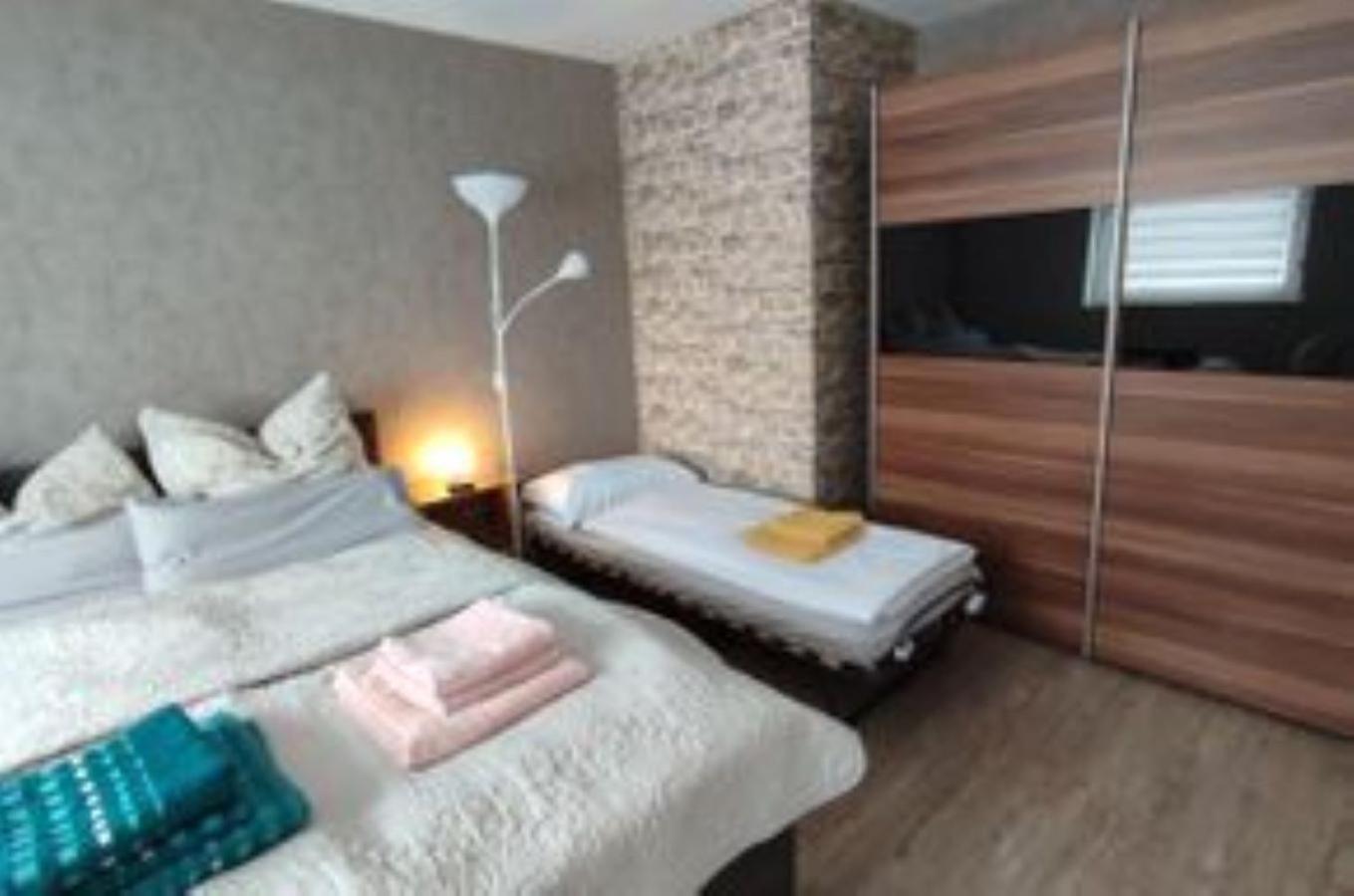 Kleine Auszeit - Ferienwohnung Heideberg - "Rhein" In Den Urlaub Bacharach Buitenkant foto